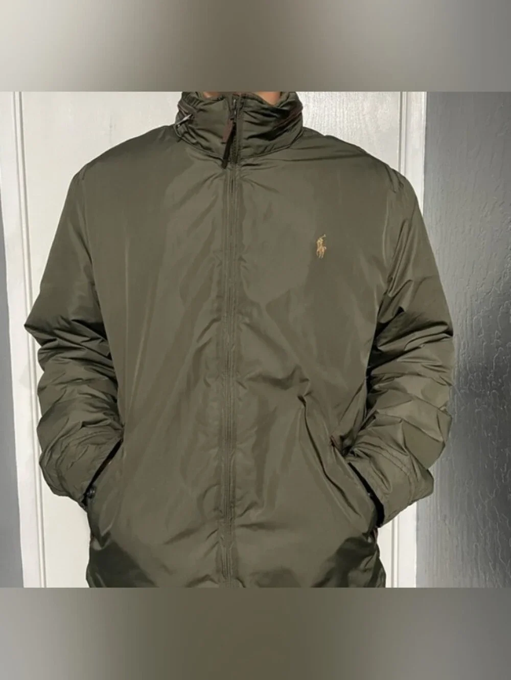 VTG Olive Green Puffer Jacket/Hidden Hood